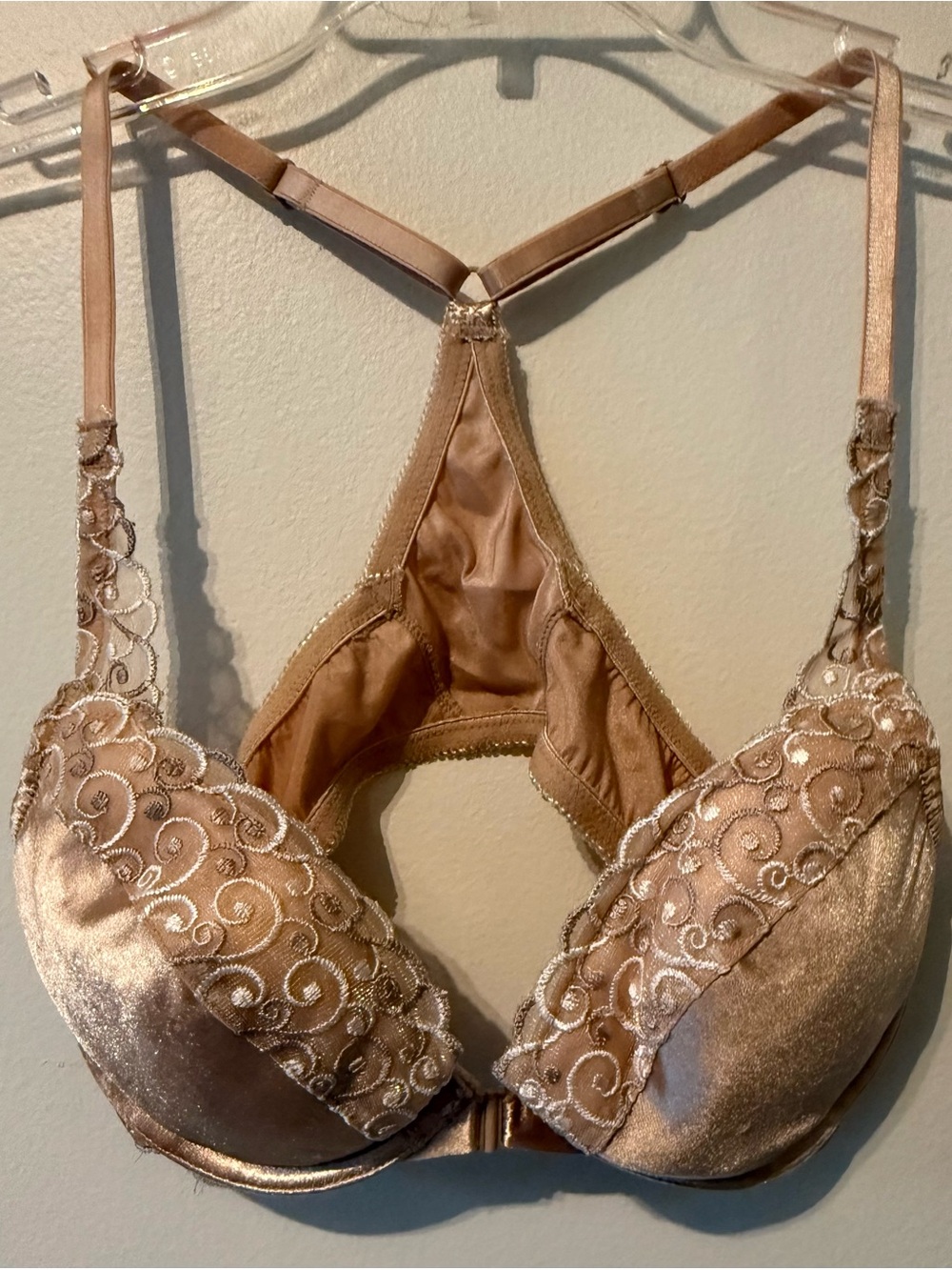 Victoria's Secret Nude Embroidered T-Back Padded Underwire Bra - Picture 3 of 13